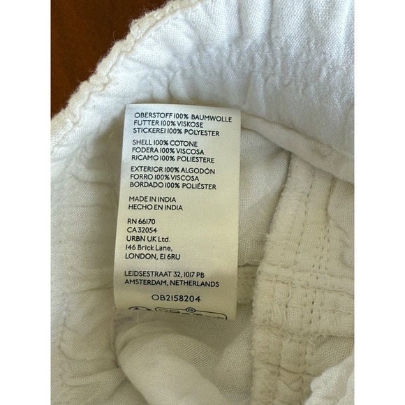 Free People White Eyelet Mini Skirt with Buttons *BRAND NEW WITH TAGS Sz Small - Picture 6 of 6